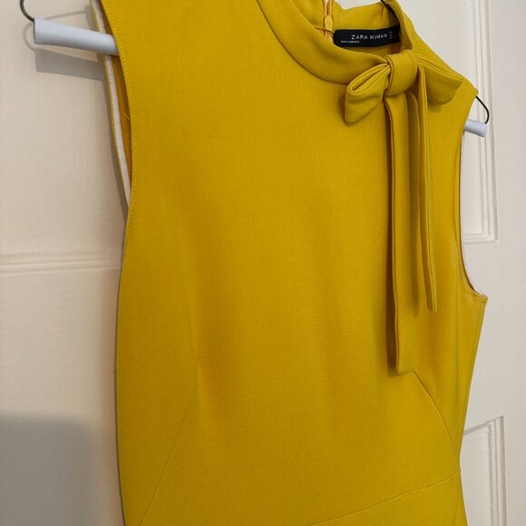 Zara yellow high-neck shift dress with bow - size XS - Picture 4 of 7